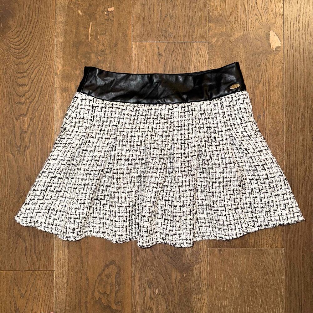 Guess Tweed and Faux Leather Pleated Mini Skirt/Skort Black and Ivory Size 16